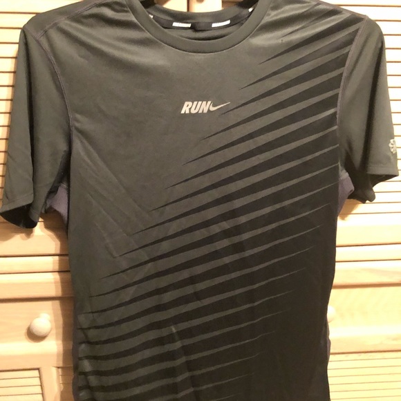 Nike Other - Nike Run Dri-Fit T-shirt